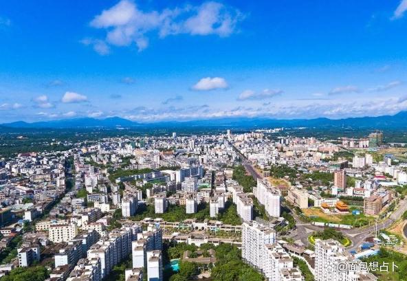 三亚|海南堪比“马尔代夫”的城市，有多处A级景区，被赞冲浪胜地