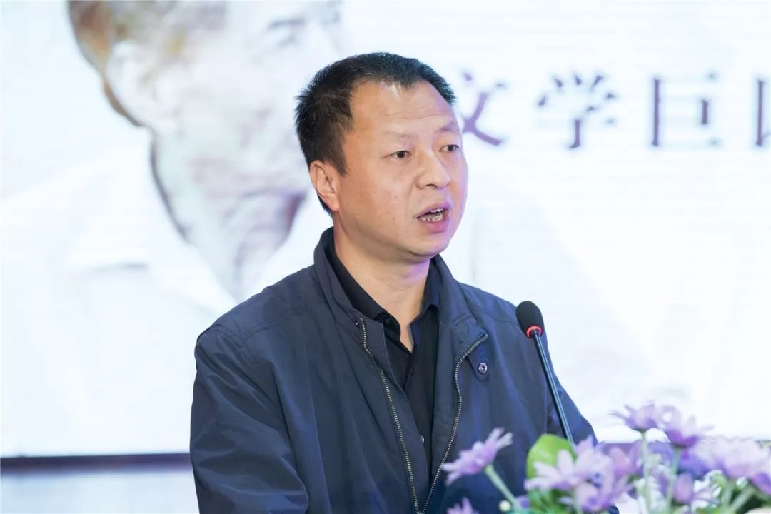 陈忠实|陈忠实：饱蘸血泪写成《白鹿原》，3个子女都没沾他的光