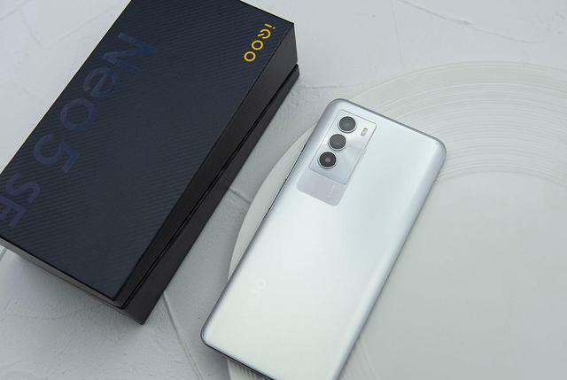 高通骁龙|当下值得买的千元机，这3款物美价廉，希望你知道还不算晚