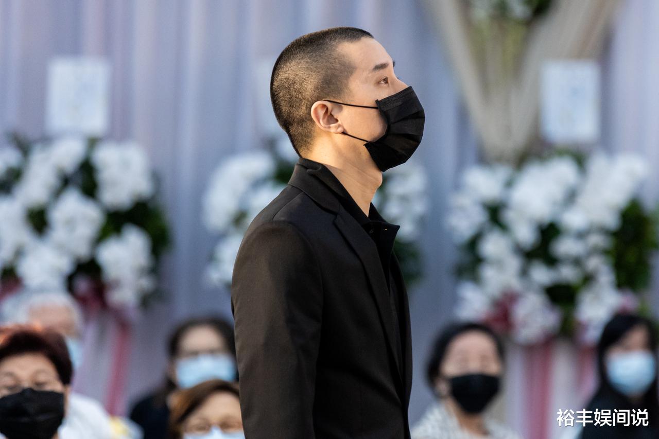 朱宝意|61岁朱宝意近况曝光!携女儿与房祖名聚会,息影26年生活潇洒