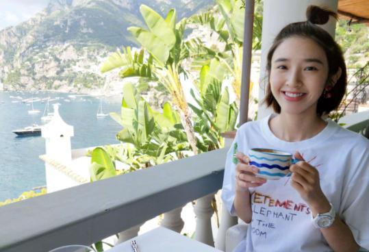 张若昀|参观张若昀现实中的家，住着自建一层小平房，和唐艺昕生活很节俭