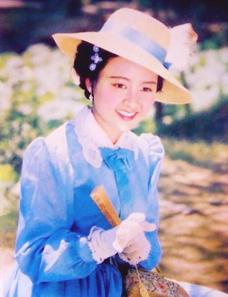 边缘世界|张瑜：80年代红极一时，与导演张建亚离婚31年，今61仍单身无子女