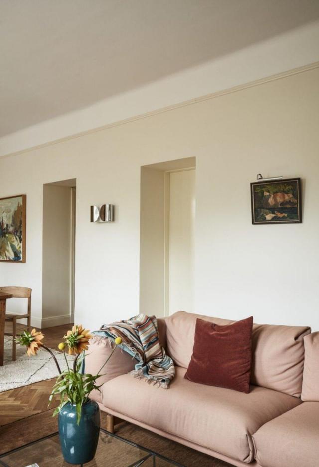 从暖色调的视觉看这个北欧公寓,一人住生活静好,美得不像样