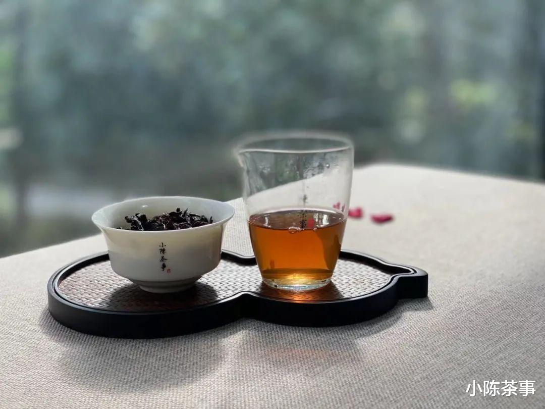 复焙过的岩茶,喝入口普遍会锁喉?真相是这样吗?李麻花拨开谜团