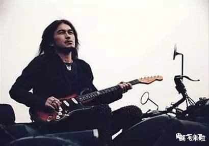 迪克牛仔|“熟男歌手”的不羁往事