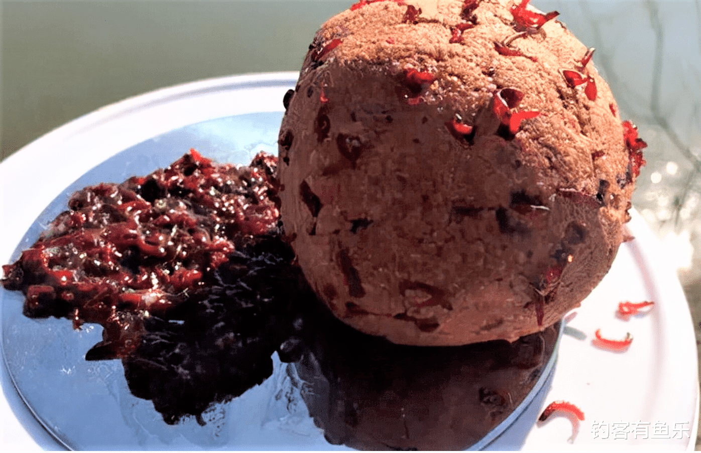 饵料|春季钓鲫鱼有技巧,饵料、钓组这样搭配,不会钓鱼的人也连竿