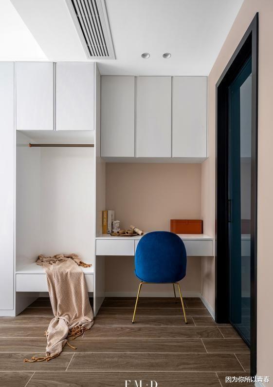 N个书桌+柜子一体化方案，预留1m空间是前提，小卧室也能迎刃而解