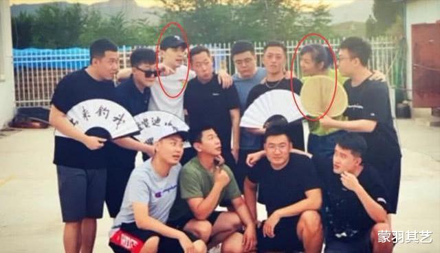 邓伦|邓伦为何热衷于当伴郎？“石家庄十一子”兄弟团的传说真不少