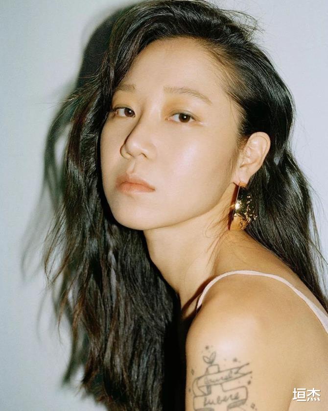 孔孝真|“其貌不扬”孔孝真：被称为“中国版闫妮”，靠魅力成男神收割机