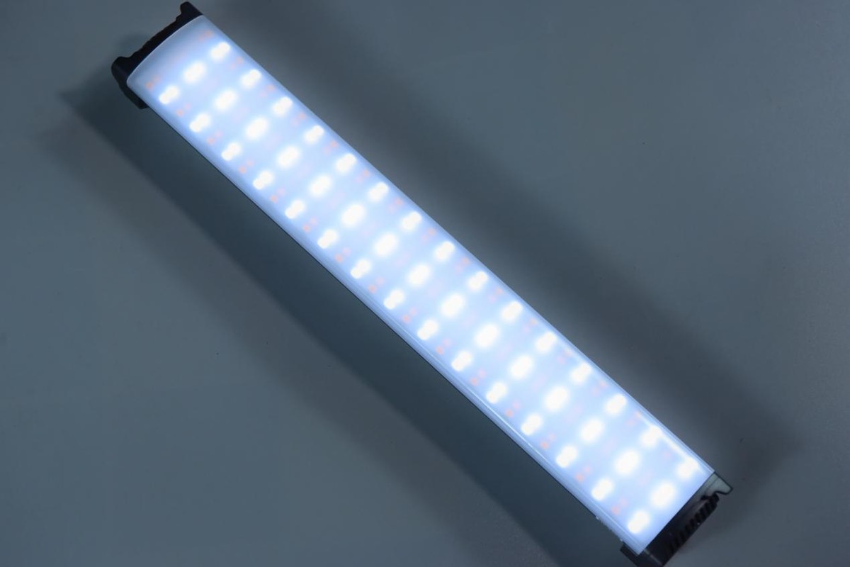 心跳|500元摄影补光灯和100元的区别有多大？永诺360Mini简单上手测试