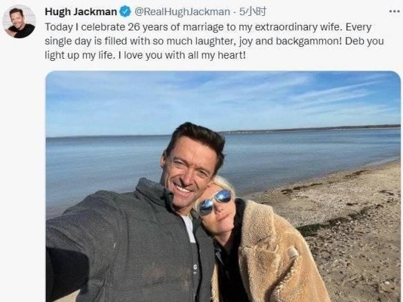 金刚狼|“金刚狼”与大13岁妻子结婚多年，被指“深柜”，妻子幽默回应！