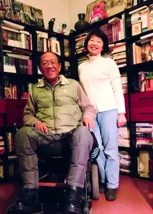 史铁生:三次自杀后,他却活成了所有人的救赎之神!