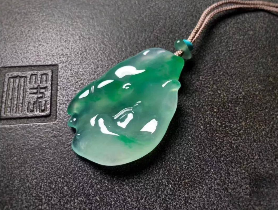 翡翠|翡翠之六品，什么样的翡翠才算极品