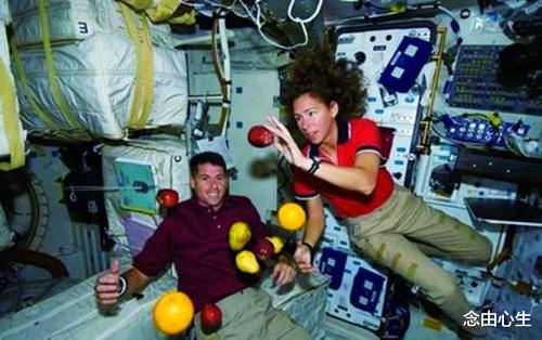 女宇航员在太空生活那么久,若来了生理周期怎么办?办法真是高明