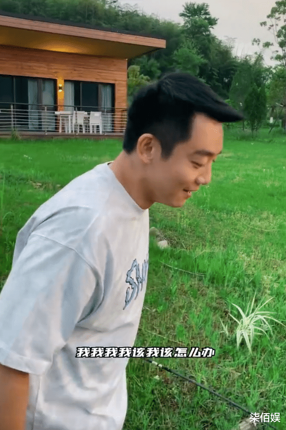 郑恺|郑恺分享钓鱼生活,钓到两三斤大鱼选择放生,近照变廋有少年感