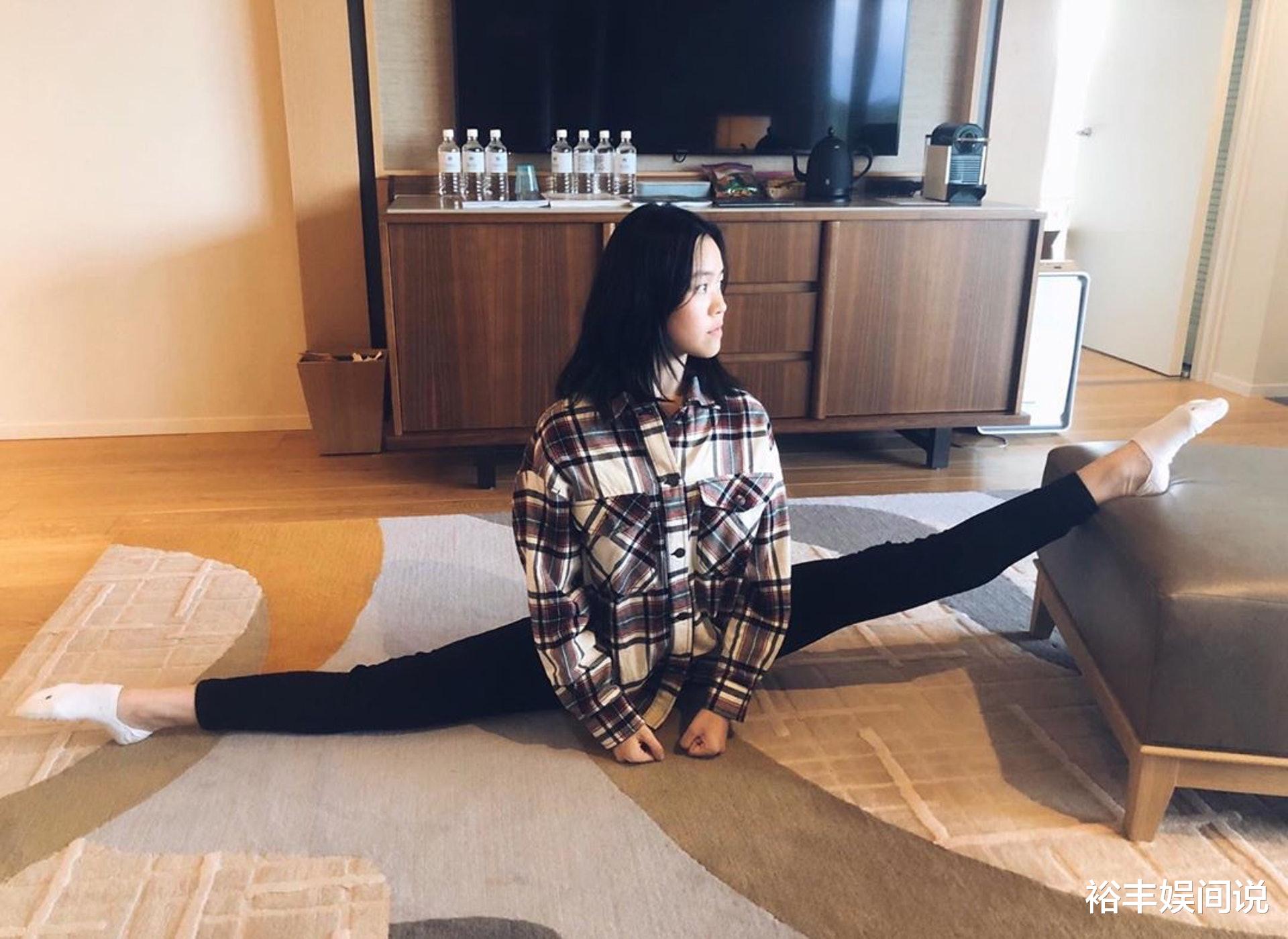 刘秀盈|刘銮雄女儿刘秀盈爱心爆棚!亲自探访年迈长者,唱邓丽君经典歌曲