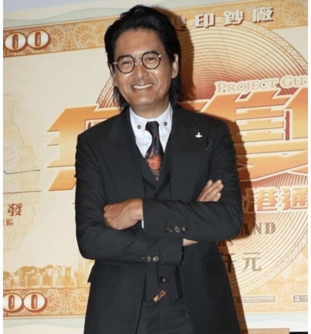 |曾豪言裸捐56亿，两次大灾却一分不出，周润发裸捐是不是开玩笑？