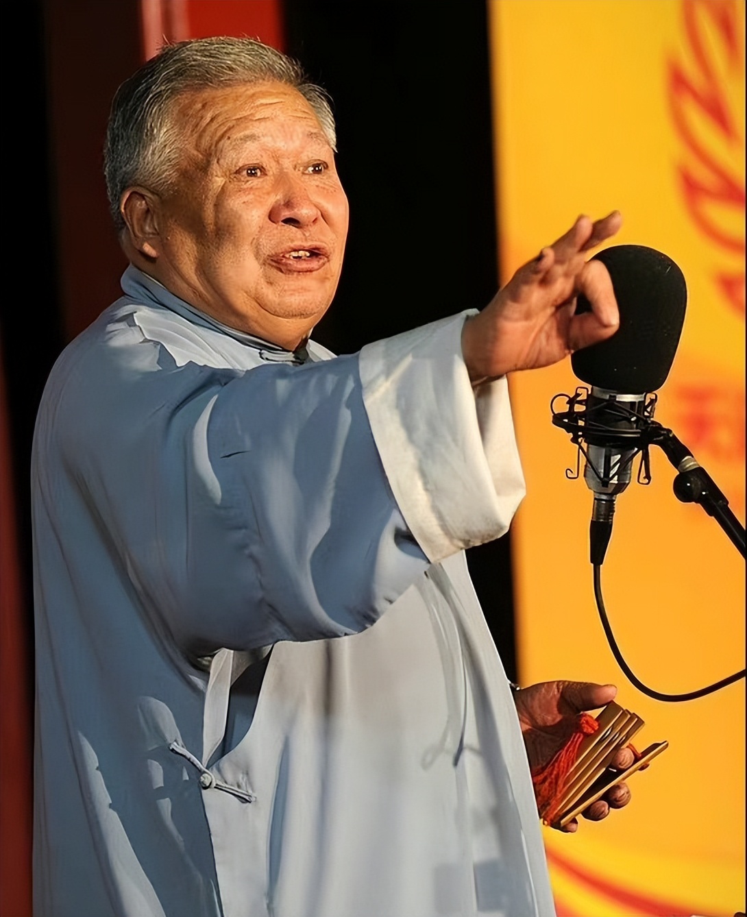 相声演员|著名快板、相声演员何德利去世,众多弟子们纷纷发声哀悼