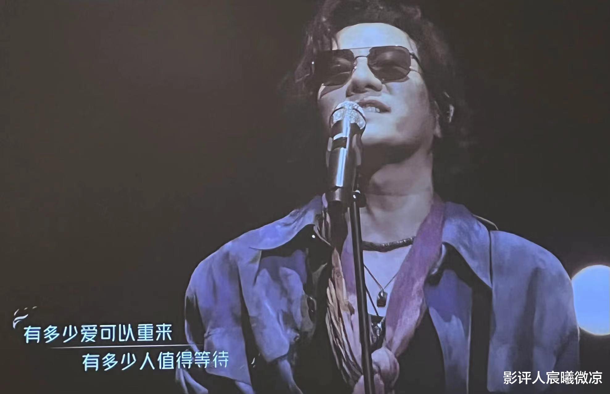 郑钧|《披荆斩棘》郑钧:个人喜爱度飙升第五,观众的差评“一针见血”