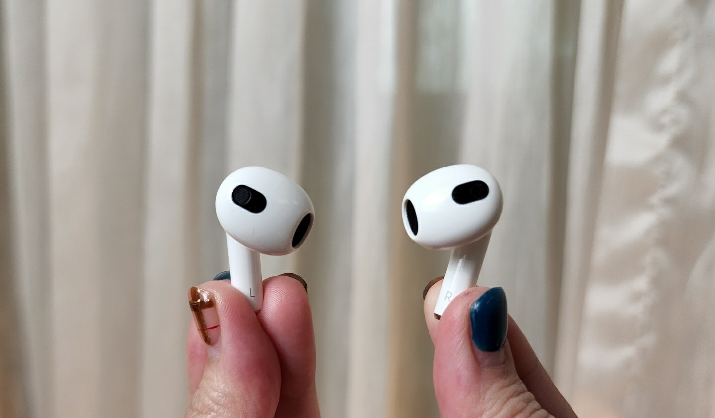 airpods3|开箱｜AirPods 3有哪些升级？音质和续航怎么样？值得买吗？