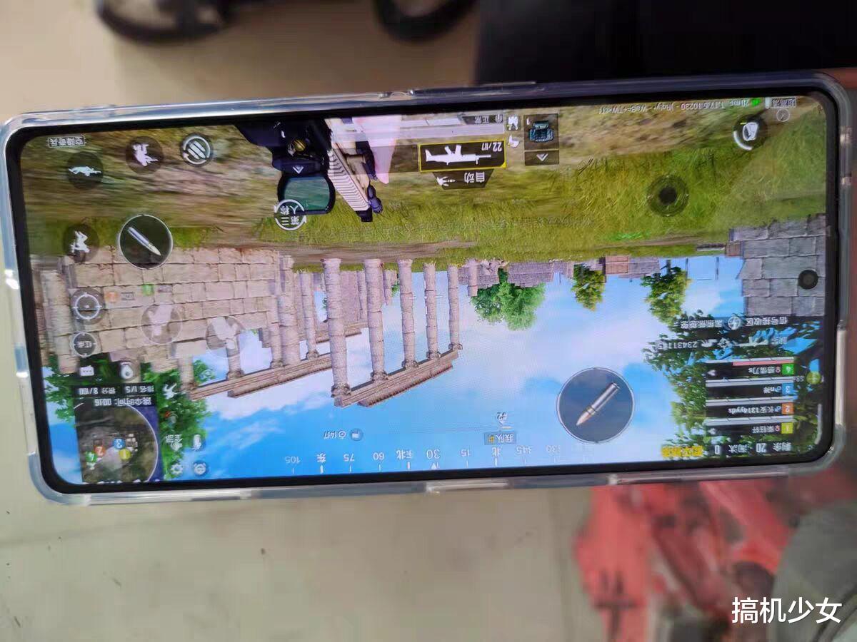 gen.g战队|卢伟冰开始反击，骁龙8Gen1+120W快充+双VC散热，全系直降400元