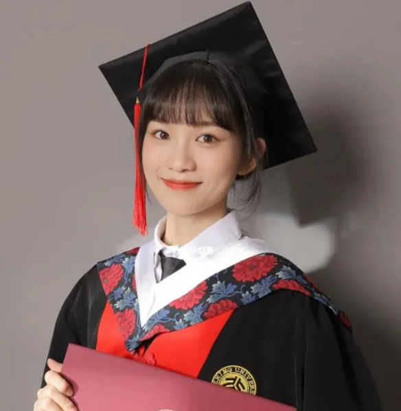 刷单|绝了! 杭州小学招科学老师, 条件饲料学博士, 网友: 你直接写身份证吧