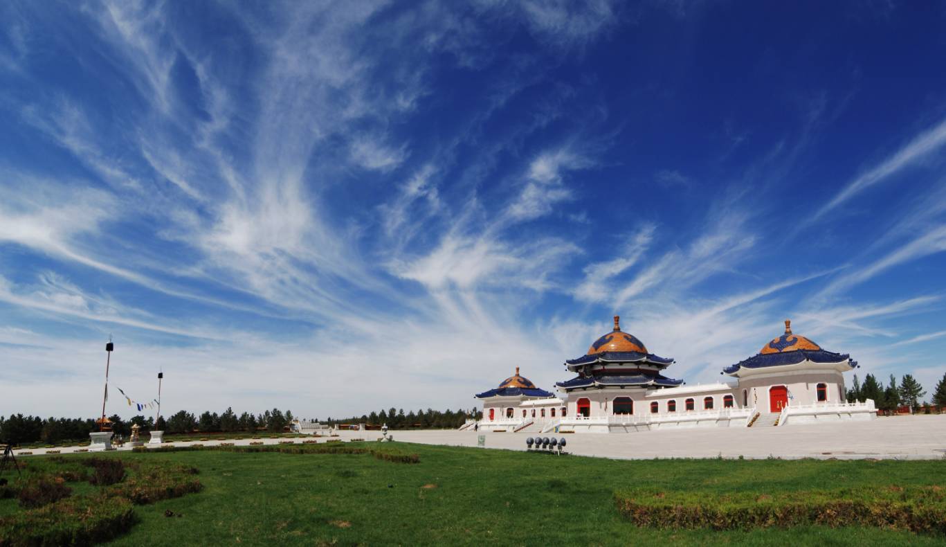 鄂尔多斯|60万年薪、解决编制、给住房,招聘清北学生的学校什么来头?