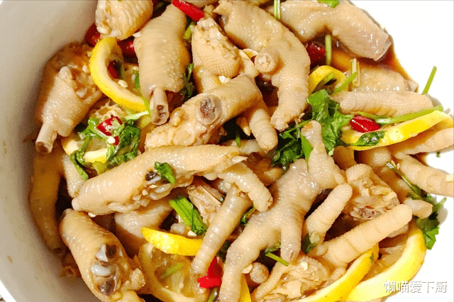 老话“伏天不吃酸,走路打窜窜”,“吃酸”指啥?三伏天别忘了吃