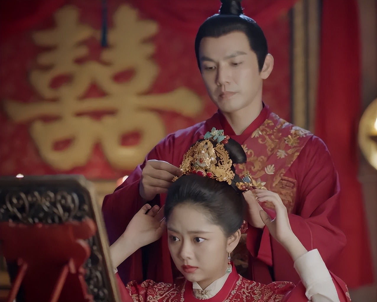 白冰|难怪《总监》大火！演员学历一个比一个狠，白冰更是让人意外