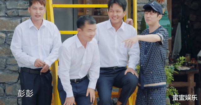 黄磊|50岁的黄磊谈及中年危机,不担心经济压力,张艺兴:是怕失去吗?