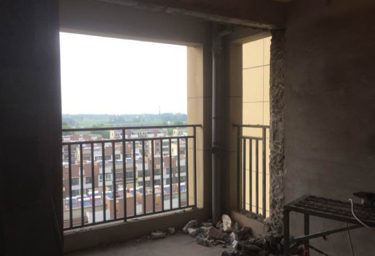 自己的小家自己装，装完客厅之后我就后悔了，还好整体还可以！