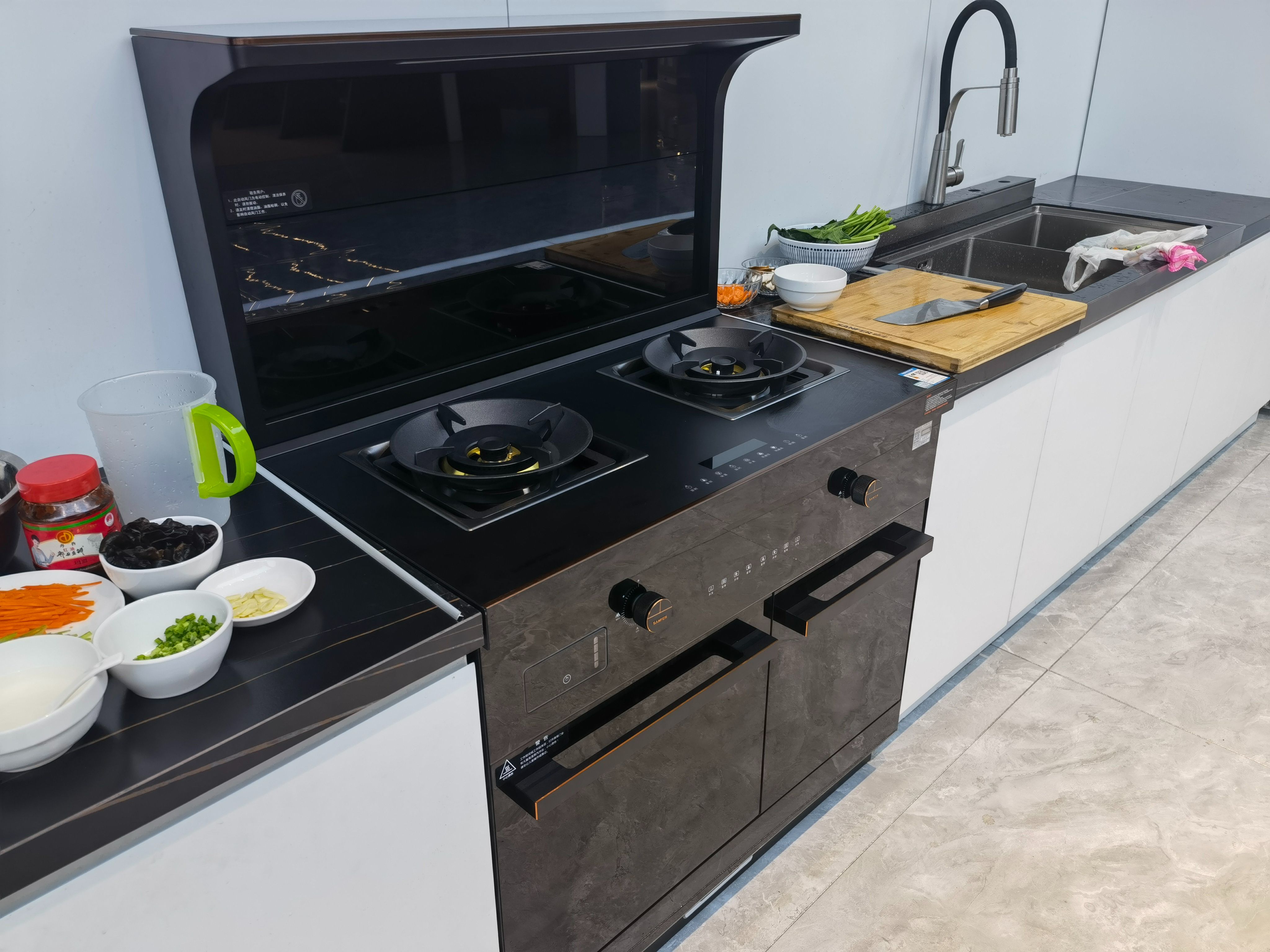 小户型厨房生存指南,一台集成灶解决问题,帅丰X1体验分享