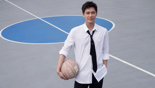 林志玲|李易峰色癖被爆出,女技师透露:体力很差,把身子都搞坏了