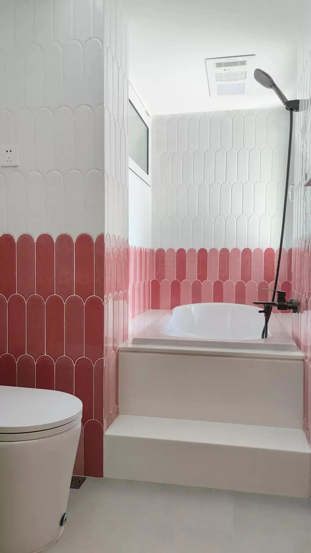 100㎡三室小家装修,下沉式玄关、客厅,看完想拆房