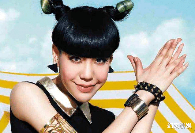 吴莫愁|“昔日顶流”吴莫愁:从公众眼中消失的这3年,都做了什么?