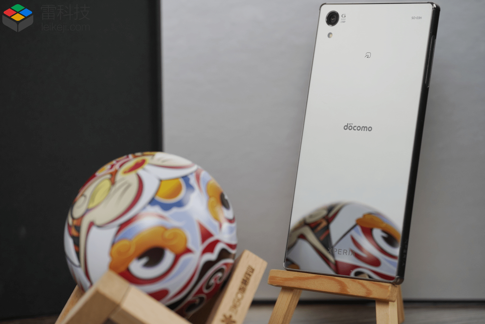 壁纸|显示效果碾压iPhone，这款手机居然只要180元？