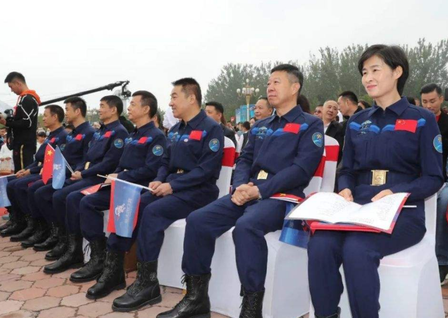 刘洋与王亚平是同一批宇航员,在选拔中都是佼佼者,为什么她们级别却不一样?