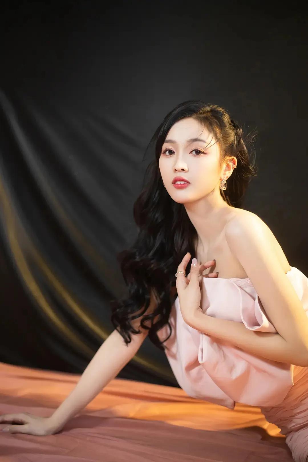 吴宣仪|性感女神吴宣仪，人间天使而又古灵精怪