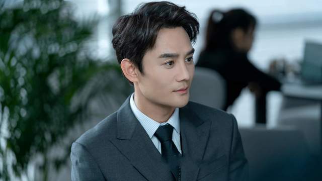 王凯|谭松韵会考虑和王凯吗?就算王凯41岁了,主动权依然在他手里