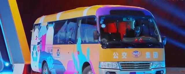 华晨宇|《王牌7》口碑难救,节目狂蹭热度,广告无孔不入,嘉宾缺存在感