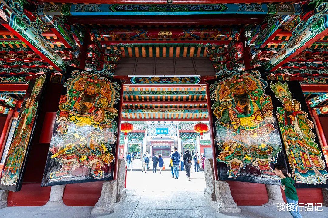 潮汕这座城隍庙不一般,城隍爷原本竟是水鬼,还有一位城隍夫人