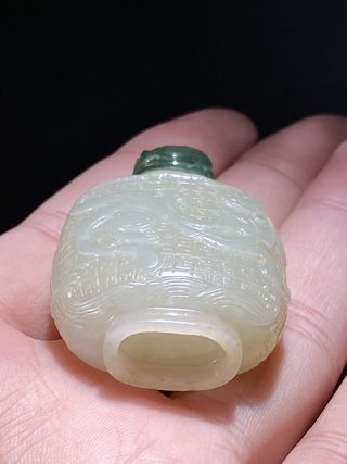 和田玉籽料|清乾隆 和田玉籽料 福山寿海 螭龙纹 鼻烟壶