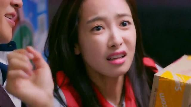 刘逸云|f(x)5位美女现状：刘逸云美国签约，宋茜回国成顶流，崔雪莉已不在人间