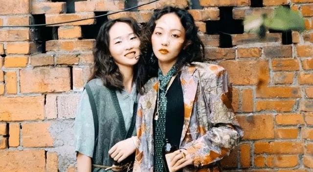 邵雨轩|“疯产姐妹”解散!这个有着4000多万粉的网红,已停更了两个多月