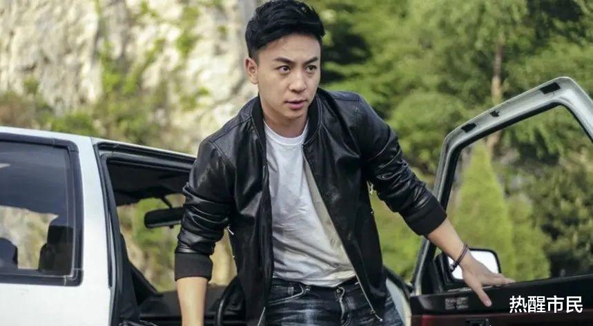 释小龙|释小龙:5岁火遍亚洲,被亲爹当摇钱树,名气换童年真的值得吗?