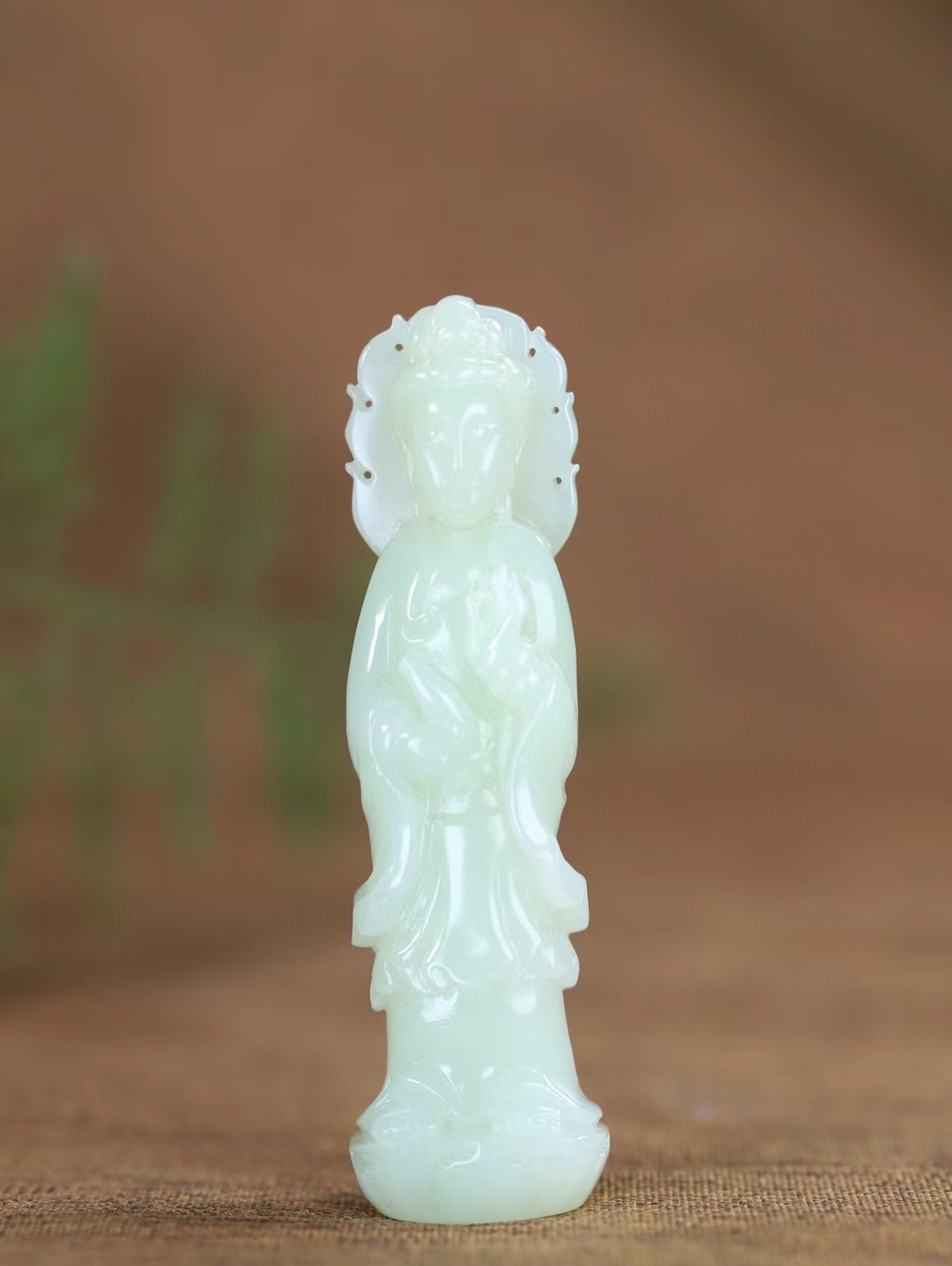 |价值六千左右的和田玉你知道多少