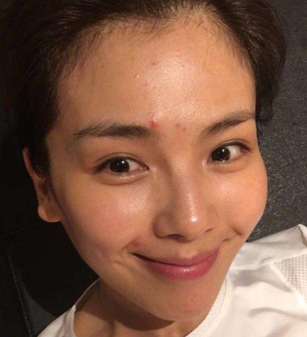 刘涛|43岁的刘涛录节目,被对着脸拍摄,这颜值显得也太真实了