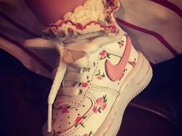 小姐姐|身陷“艳照门”事件后退圈,如今陈冠希怎么样了?