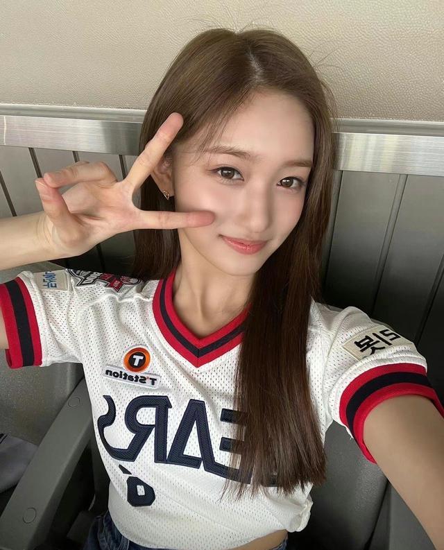 ive|IVE将横扫今年所有新人大奖,两首双年榜前十作品,24个打歌一位