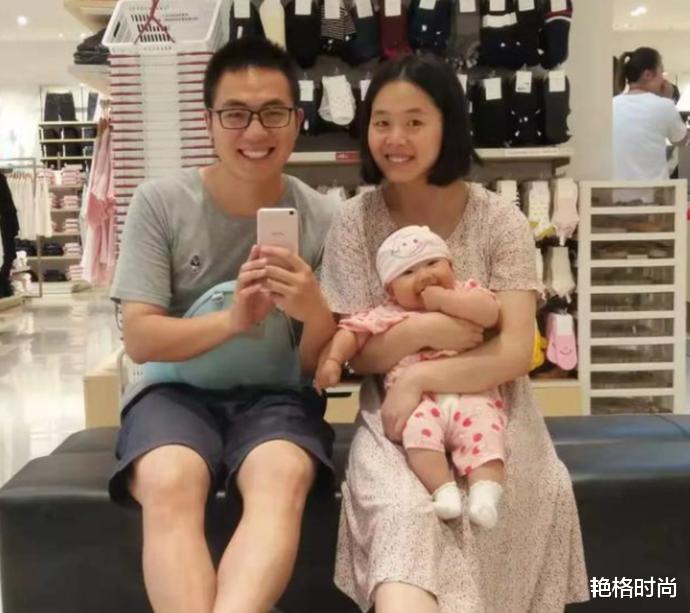 08年汶川地震时他带同桌逃走,如今两人军婚多年,生下爱情结晶